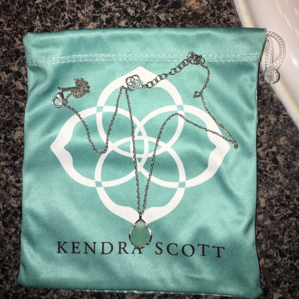 Kendra Scott Necklace
